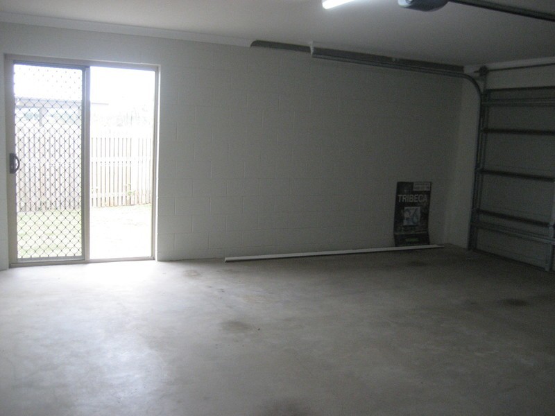 27 Ellenor Street, Mount Low QLD 4818